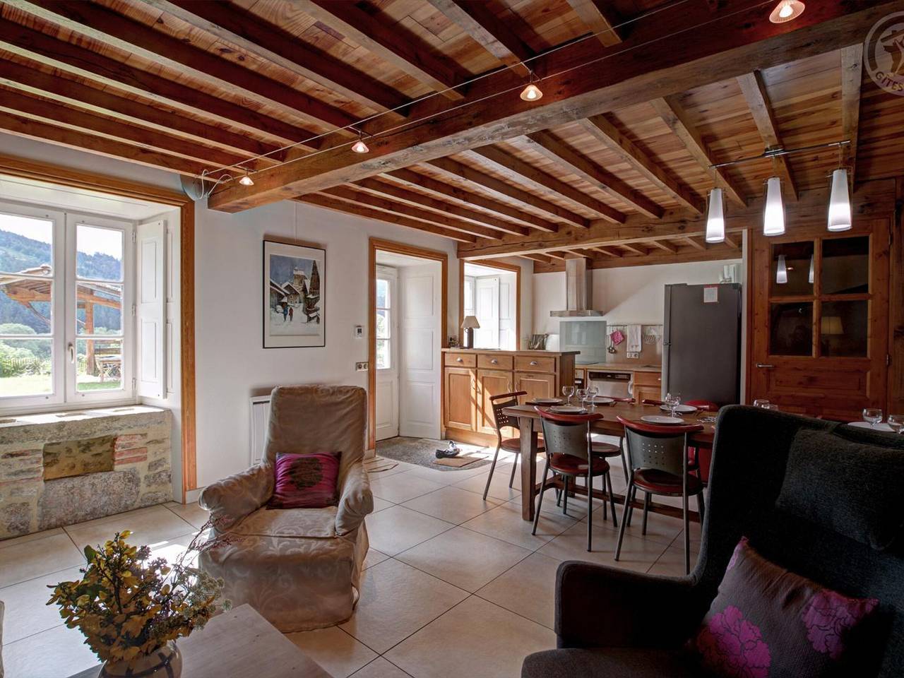 Encantadora casa rural con chimenea, jardín privado, y se admiten mascotas en La Valla-sur-Rochefort in La Valla-sur-Rochefort, Montbrison