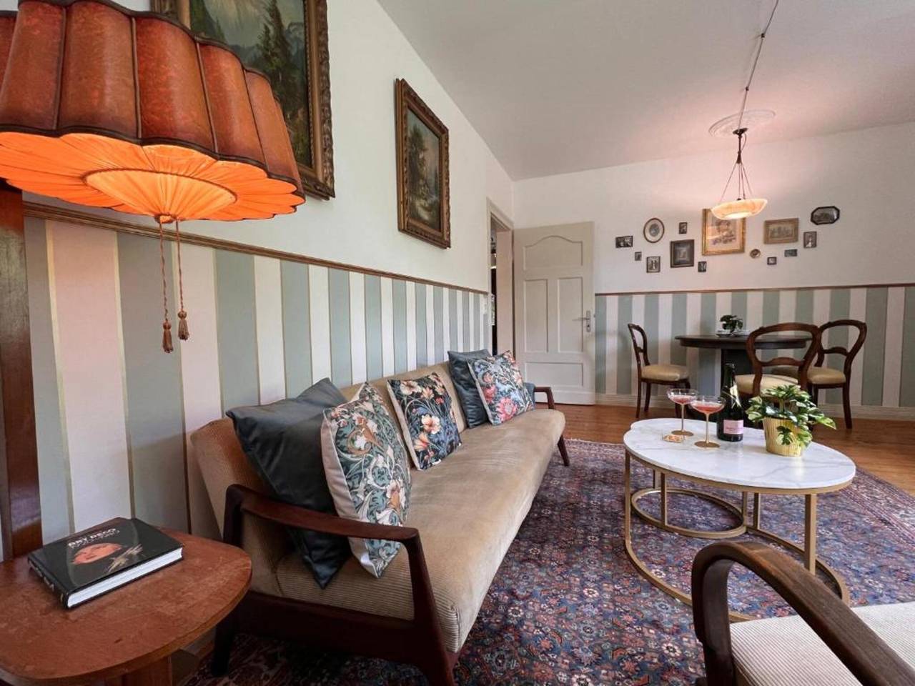 Villa Belle - Elegante Ferienwohnung im Stil der Jahrhundertwende in Freudenberg (Siegerland), Kreis Siegen-Wittgenstein