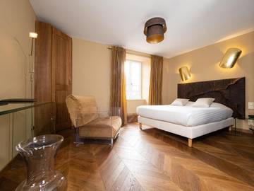 Hôtel pour 2 personnes, avec jardin et jacuzzi à Marcolès