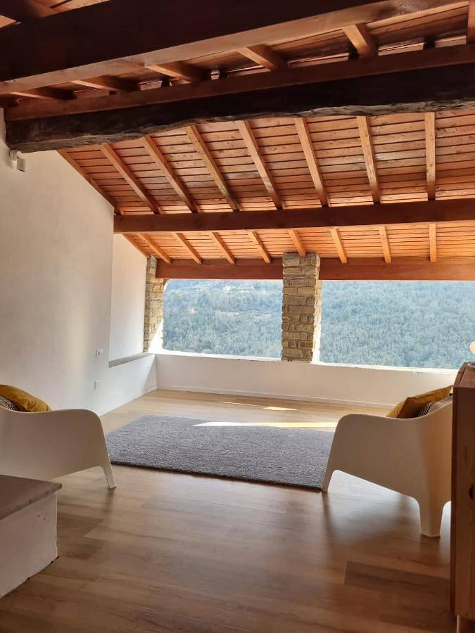 Location de vacances pour 4 personnes, avec vue et terrasse, animaux acceptés à Apricale - 2
