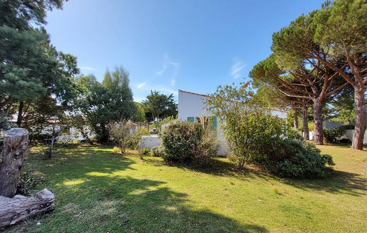 Location de vacances pour 9 personnes, avec jardin ainsi que terrasse et piscine à Les Portes-en-Ré - 3