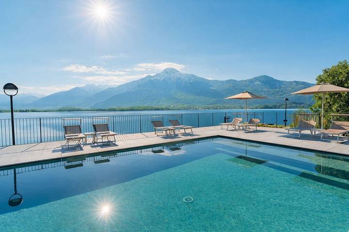 Hütte für 6 Personen, mit Garten und Pool sowie Seeblick und Ausblick am Comer See