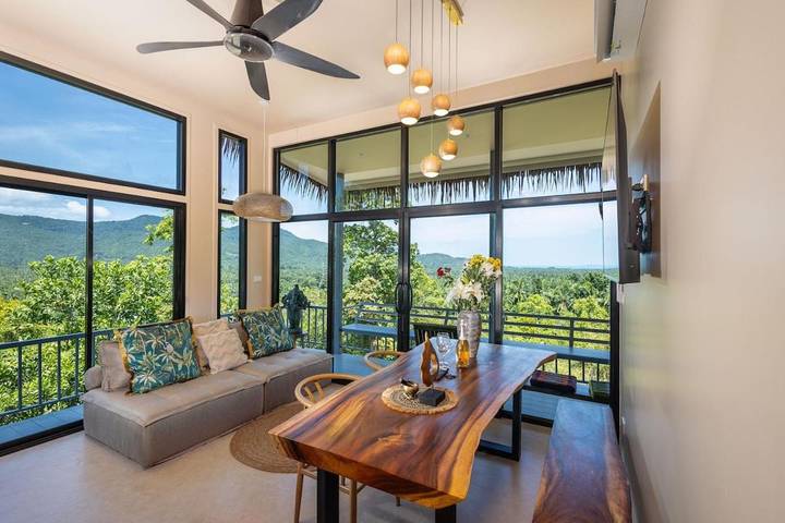 Ferienhaus für 4 Personen, mit Seeblick und Garten sowie Ausblick auf Koh Phangan