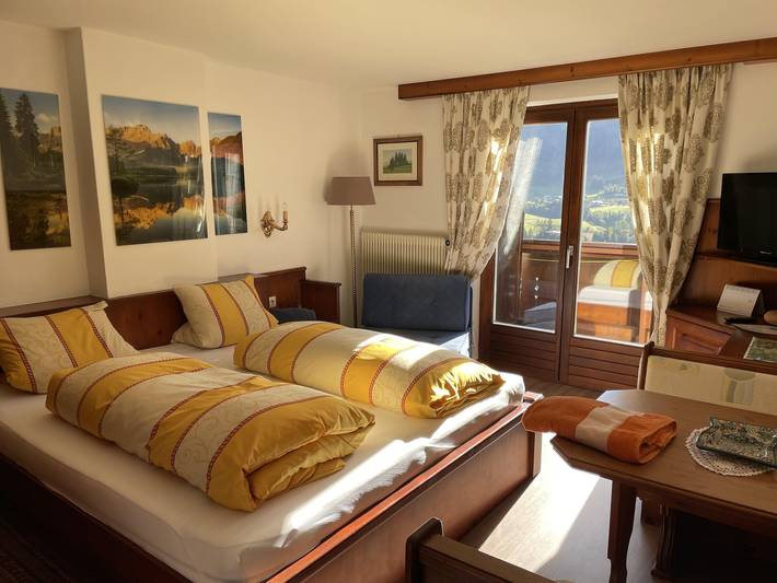 Ferienwohnung für 2 Personen, mit Sauna und Ausblick sowie Terrasse, mit Haustier im Stubaital - 4