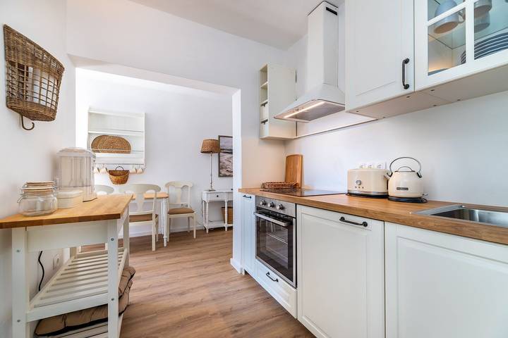 Ferienwohnung für 5 Personen, mit Balkon in Baska