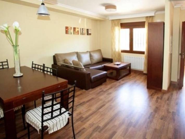 Casa de vacaciones para 6 personas, con balcón además de jardín y piscina en Vega de Granada - 4