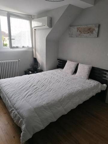 Chambre d’hôte pour 2 personnes, avec terrasse et jardin à Champagné (Sarthe)