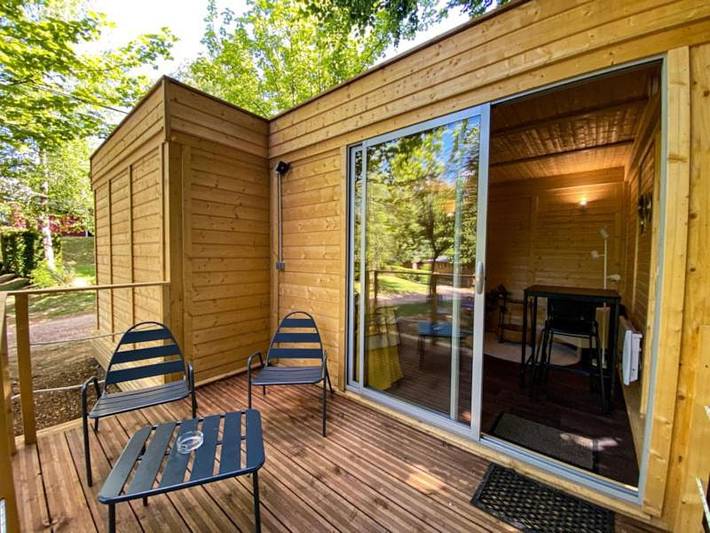 Location de vacances pour 4 personnes, avec jardin ainsi que vue et vue sur le lac dans Lac des Settons - 2