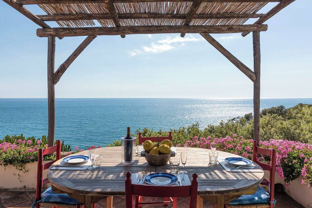 Maison de vacances privée avec Wifi, climatisation, Tv, patio, animaux admis, vue panoramique in San Felice Circeo, Agro Pontino