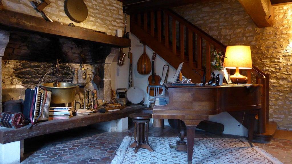 La Bichonnière - Chambre Le Chevreuil in Lindry, Région d'Auxerre
