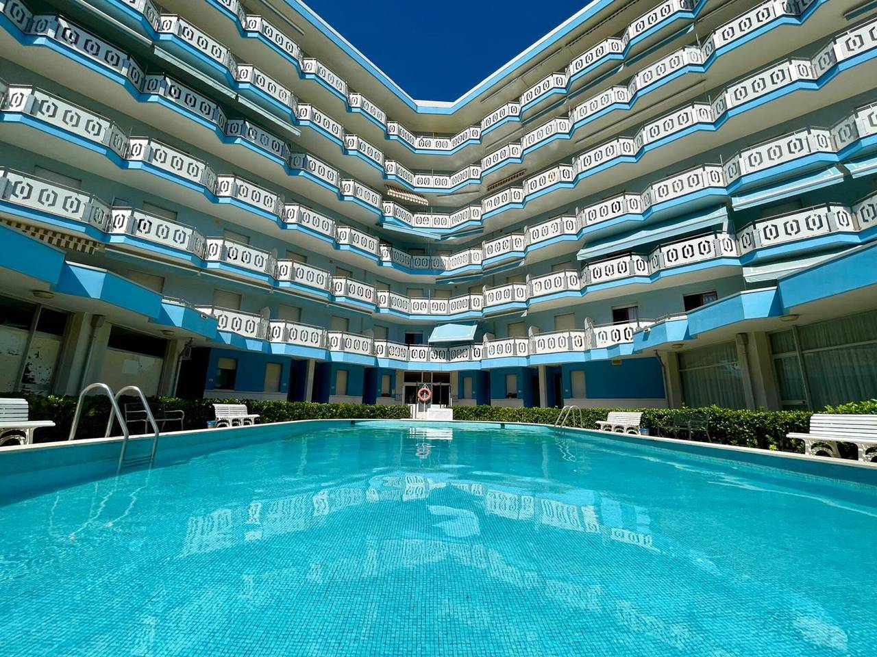 Ganze Wohnung, Ferienwohnung mit Meerblick und Gemeinschaftspool in Porto Santa Margherita, Caorle