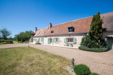 Maison d’hôte pour 10 personnes, avec jardin et piscine à Ambillou