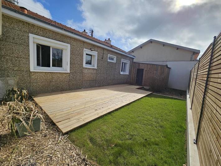 Location de vacances pour 4 personnes, avec terrasse et jardin à Sainte-Luce-sur-Loire