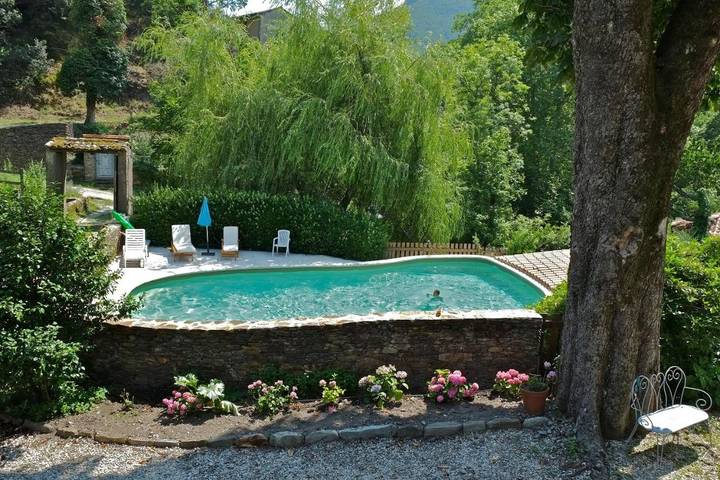 Location de vacances pour 3 personnes, avec piscine ainsi que jardin et vue à Valleraugue - 2