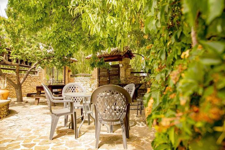 Casa rural para 18 personas, con vistas además de jardín y piscina en Arbuniel - 2