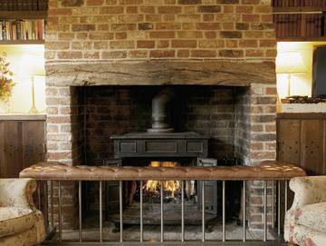 Cottage for 10 People in Fernhurst, West Sussex, Photo 3