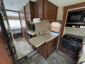 Camping for 6 Guests in Lake Michigan, Michigan, Picture 2