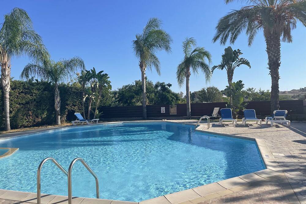 Ganze Wohnung, Schönes Appartement mit 2 Schlafzimmern und attraktiven Ausblick in Larnaca Bezirk