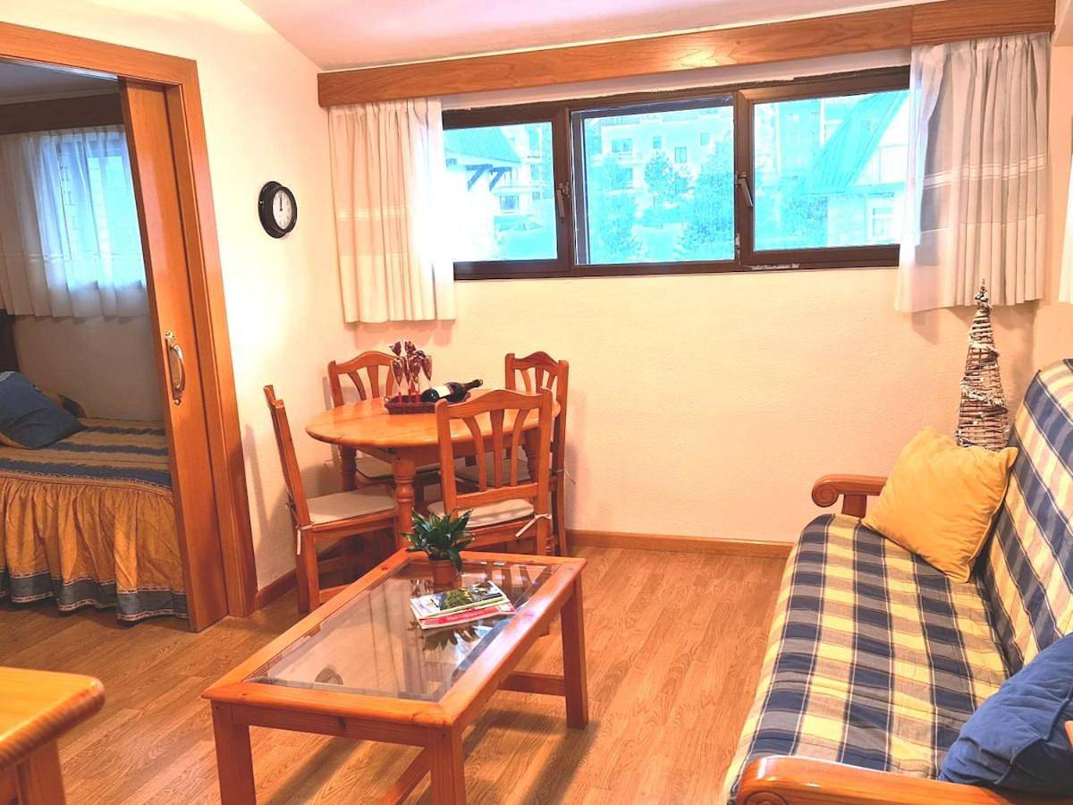 Appartement entier, Amanecer Camp d Aljub in Candanchú, Aisa