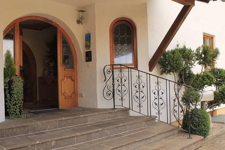 Ganze Wohnung, Ferienwohnung Nr.7 / 48 qm, mit großzügigem Balkon in Neustadt a.d.Donau, Altmühltal