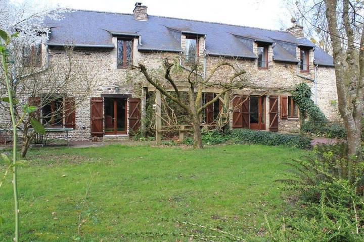 Location de vacances pour 16 personnes, avec jardin et jacuzzi à Mauron - 4