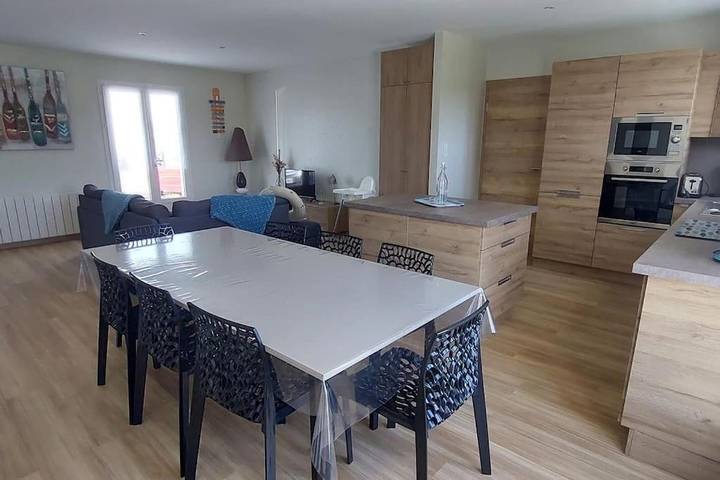 Location de vacances pour 8 personnes, avec jardin dans Plage de Matha - 3