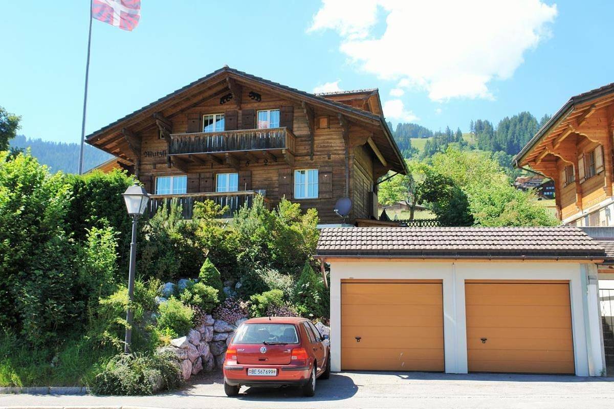 Ganze Wohnung, Two-Bedroom Apartment in Saanenmöser, Saanen