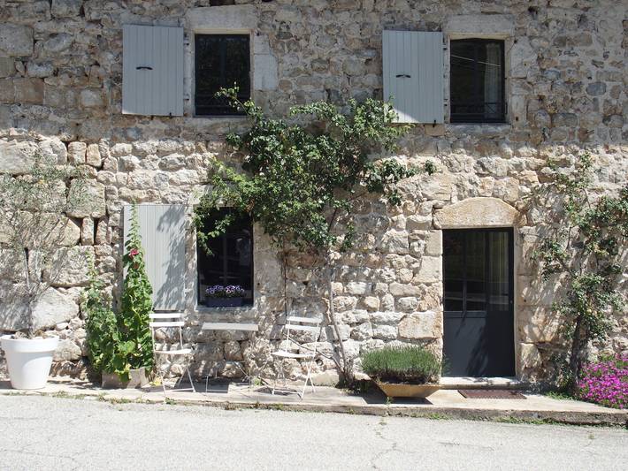 Gîte pour 4 personnes, avec sauna et piscine à Saint-Apollinaire-de-Rias