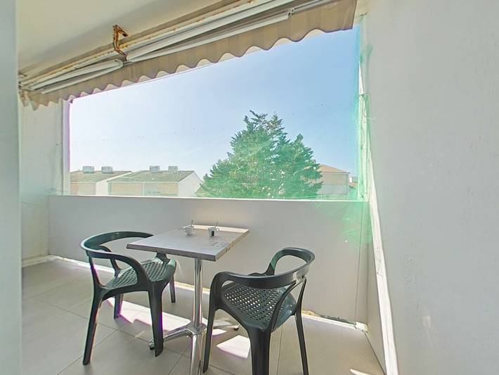 Gîte pour 4 personnes, avec balcon dans Plage des Becs - 3