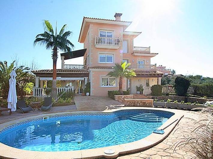 Chalet para 10 personas, con Balcón/Terraza y Terraza además de Jardín y Piscina en Sa Torre