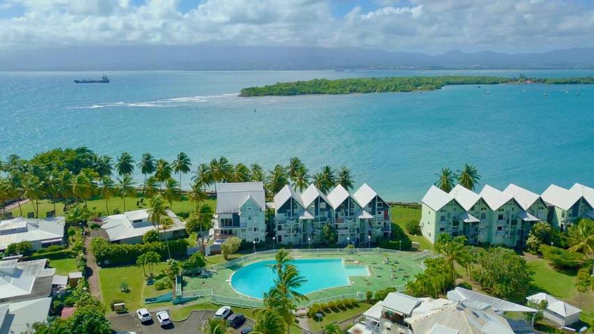 Apartamento de vacaciones para 2 personas, con jardín además de piscina y vistas - 1