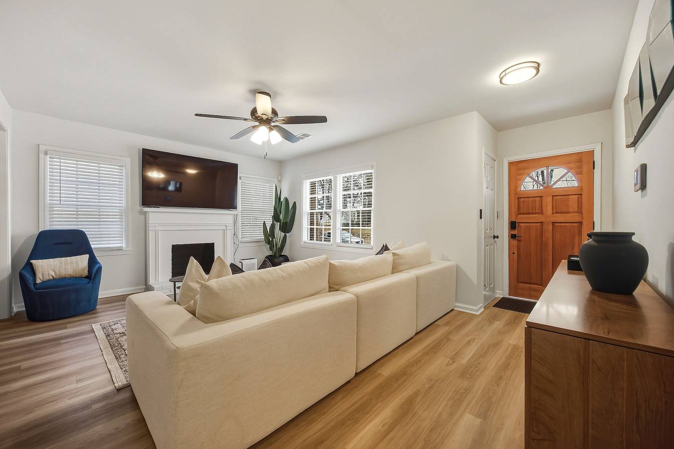 Moderno apartamento de 3 dormitorios recientemente renovado en el histórico West End in Atlanta, Condado de Fulton