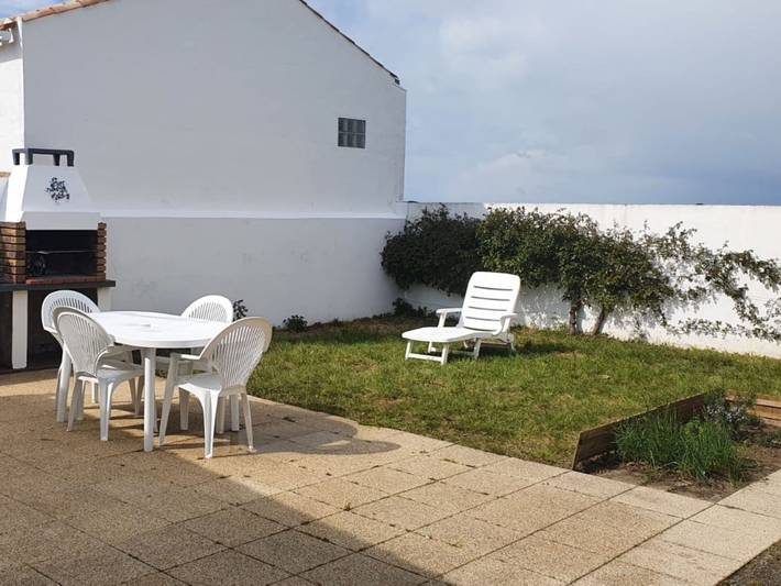 Location de vacances pour 4 personnes, avec jardin et terrasse à L'Épine - 2
