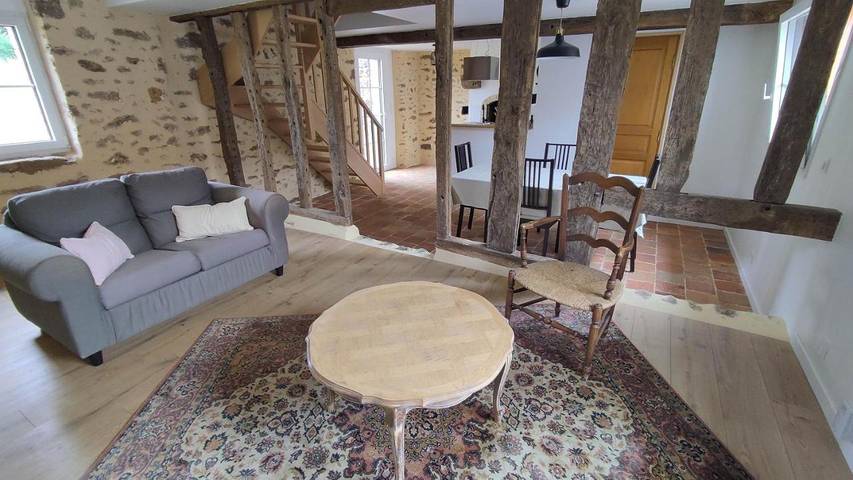 Location de vacances pour 6 personnes, avec terrasse et vue à La Bazoge - 2