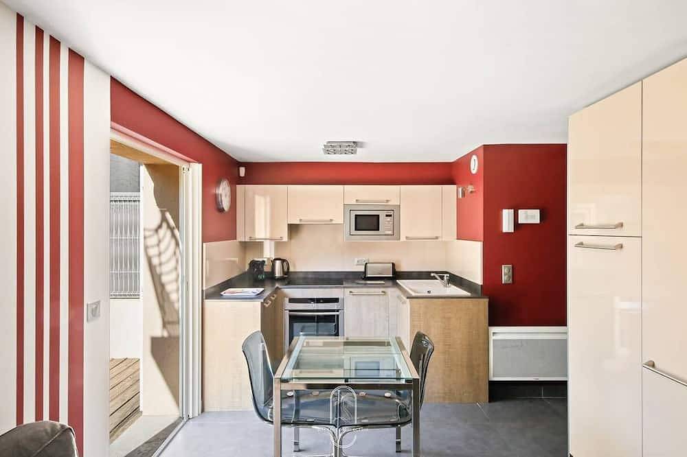 Appartement entier, Promo-T2 Jardin/Parking/Clim/Wifi /700m Plage in Le Pradet, Côte méditerranéenne (France)