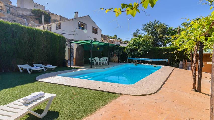 Chalet para 14 personas, con jacuzzi y balcón/terraza en Sierra de Cazorla - 3