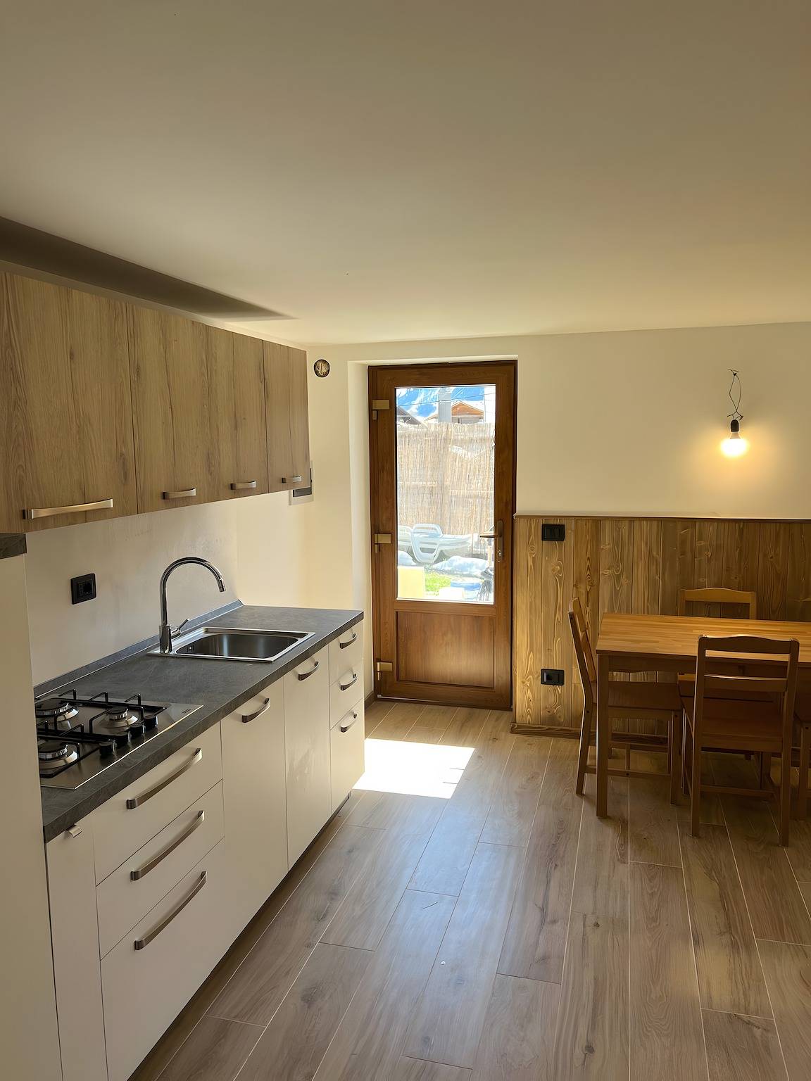 Entire apartment, Apartment 'L’angolo del paradiso Gimillan' with Mountain View and Private Garden in Gimillan, Cogne