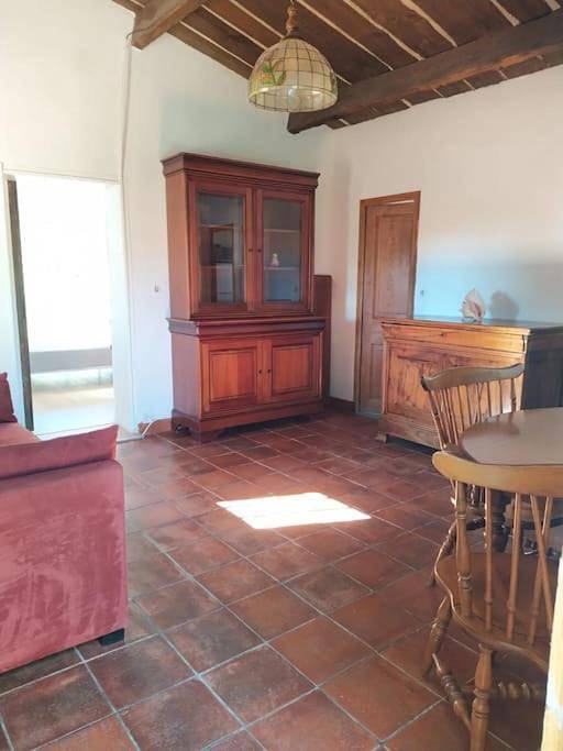 Gîte pour 5 personnes, avec vue et piscine à Ampus - 3