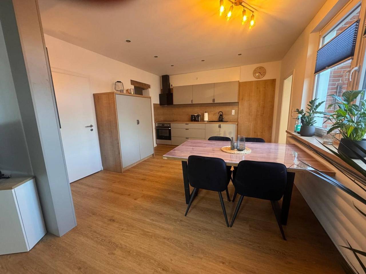 Appartement entier, Appartement 'Ferienwohnung Liese' avec terrasse privée, jardin privé et Wi-Fi in Detern, Nordseeküste