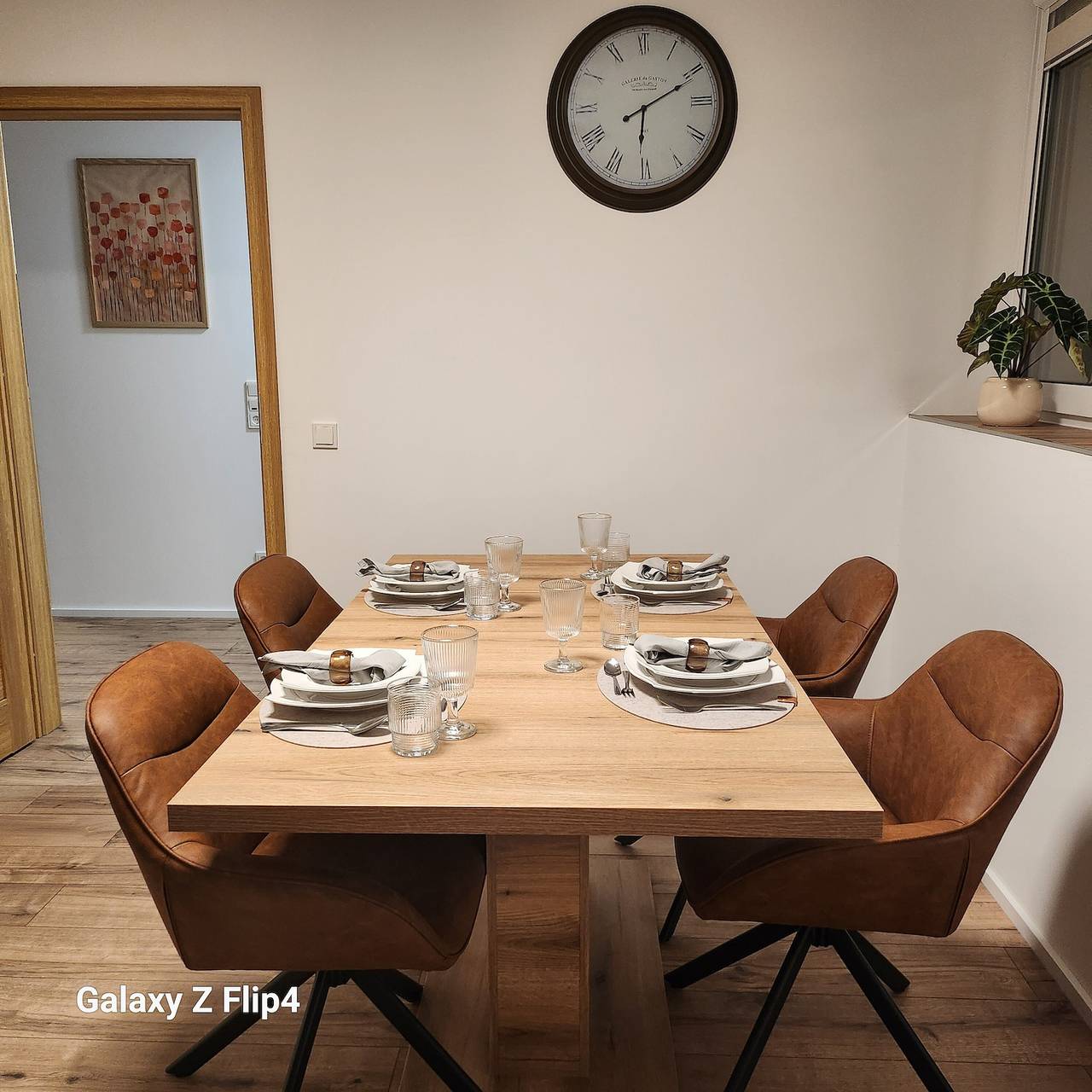 Ganze Wohnung, Apartment „Maxim“ mit Bergblick, Gemeinschaftsterrasse und Wlan in Saarburg, Landkreis Trier-Saarburg