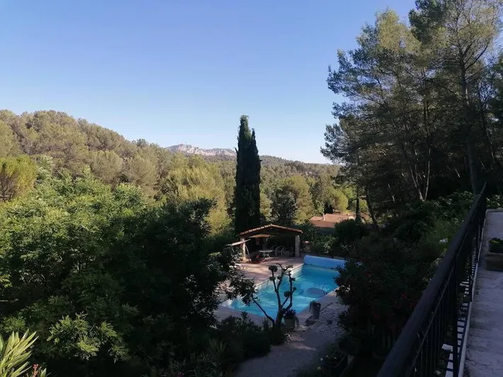 Ferienhaus für 6 Personen, mit Ausblick und Garten sowie Pool - 1