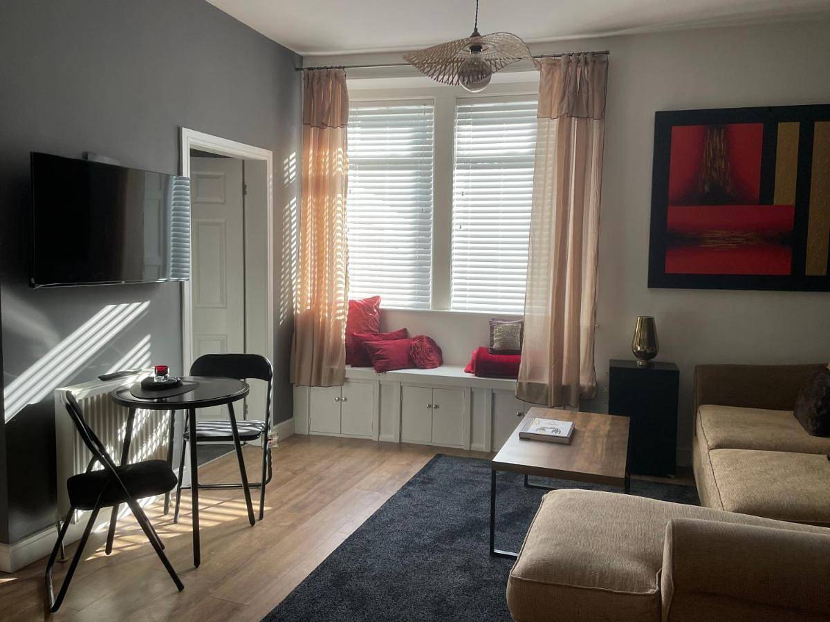 Entire apartment, One-Bedroom Apartment in Dunfermline, Fife region