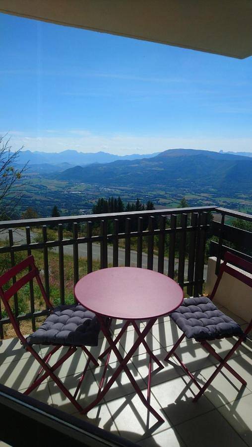 Gîte pour 4 personnes, avec Balcon et Terrasse ainsi que Vue et Vue sur le lac à Saint-Honoré - 4