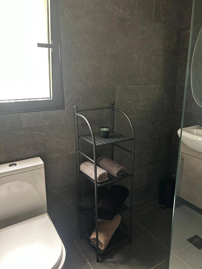 Location de vacances pour 7 personnes, avec terrasse ainsi que piscine et jardin à Mireval - 4