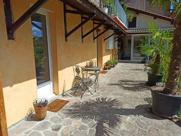 Gîte pour 2 personnes, avec jardin à Cransac