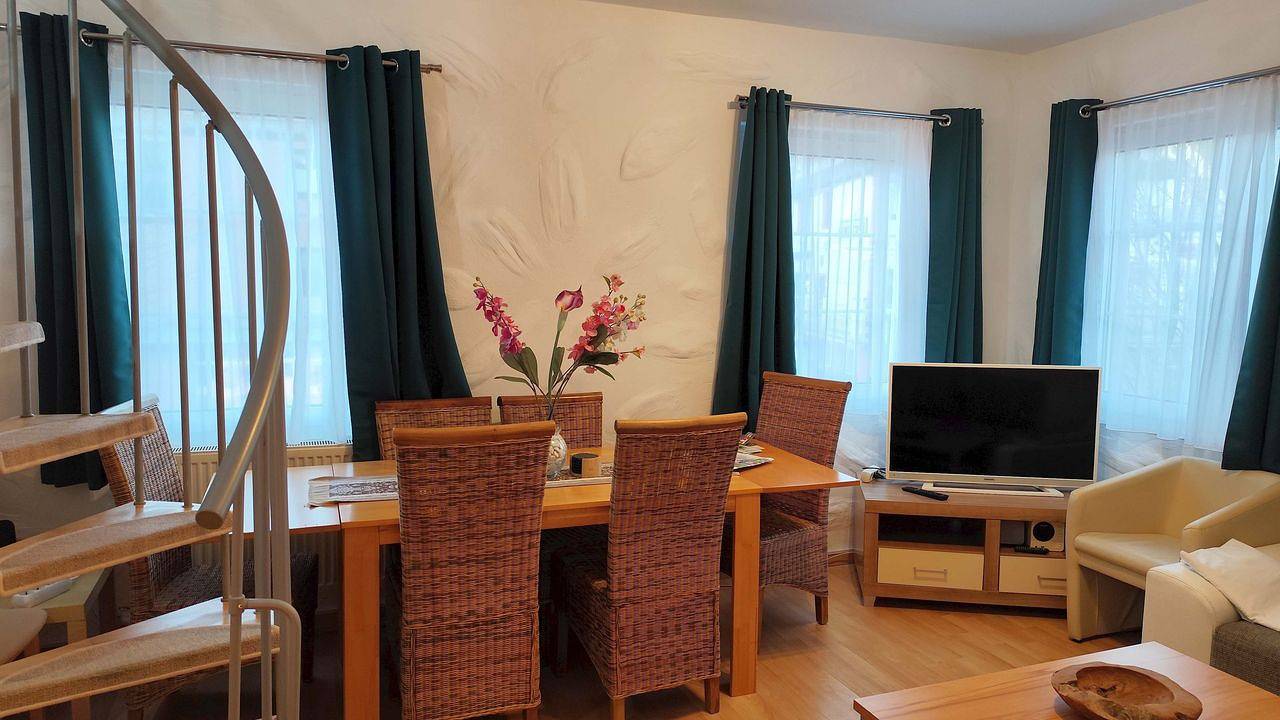Ganze Ferienwohnung, Ferienwohnung für 8 Personen (95 m²) in Schalkenmehren in Schalkenmehren, Vulkaneifel