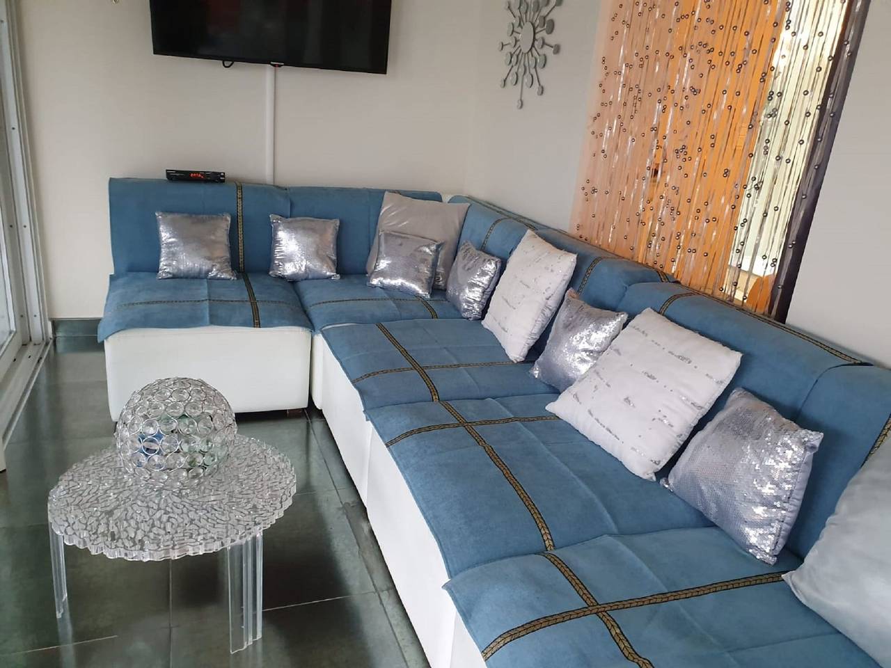 Village House in France with Private Pool in Bagnols-en-Forêt, Costa mediterránea (Francia)