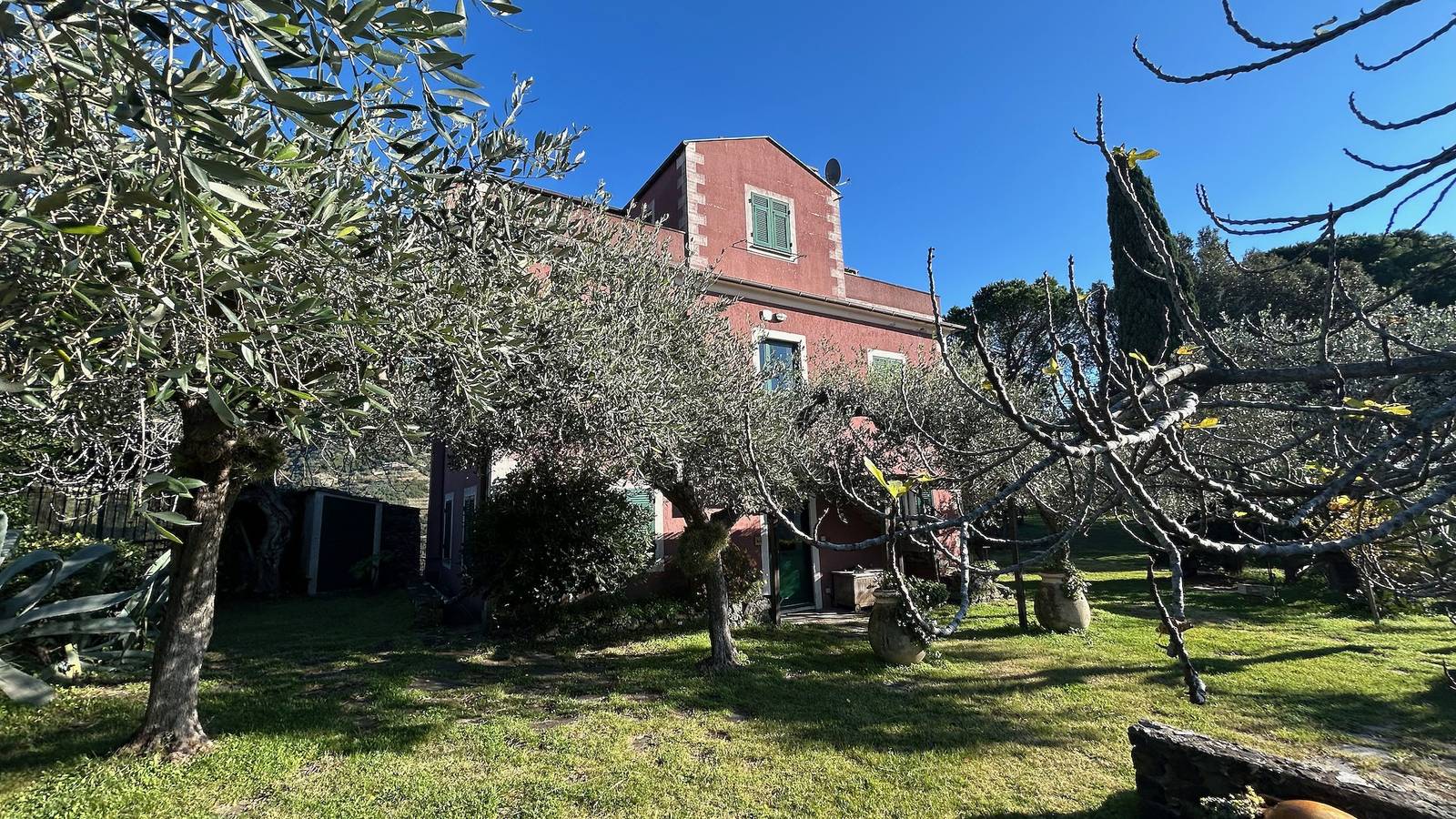 Historical Villa 'The Birdhouse' - Garden & Views in Commune de Monterosso al Mare, Cinque Terre