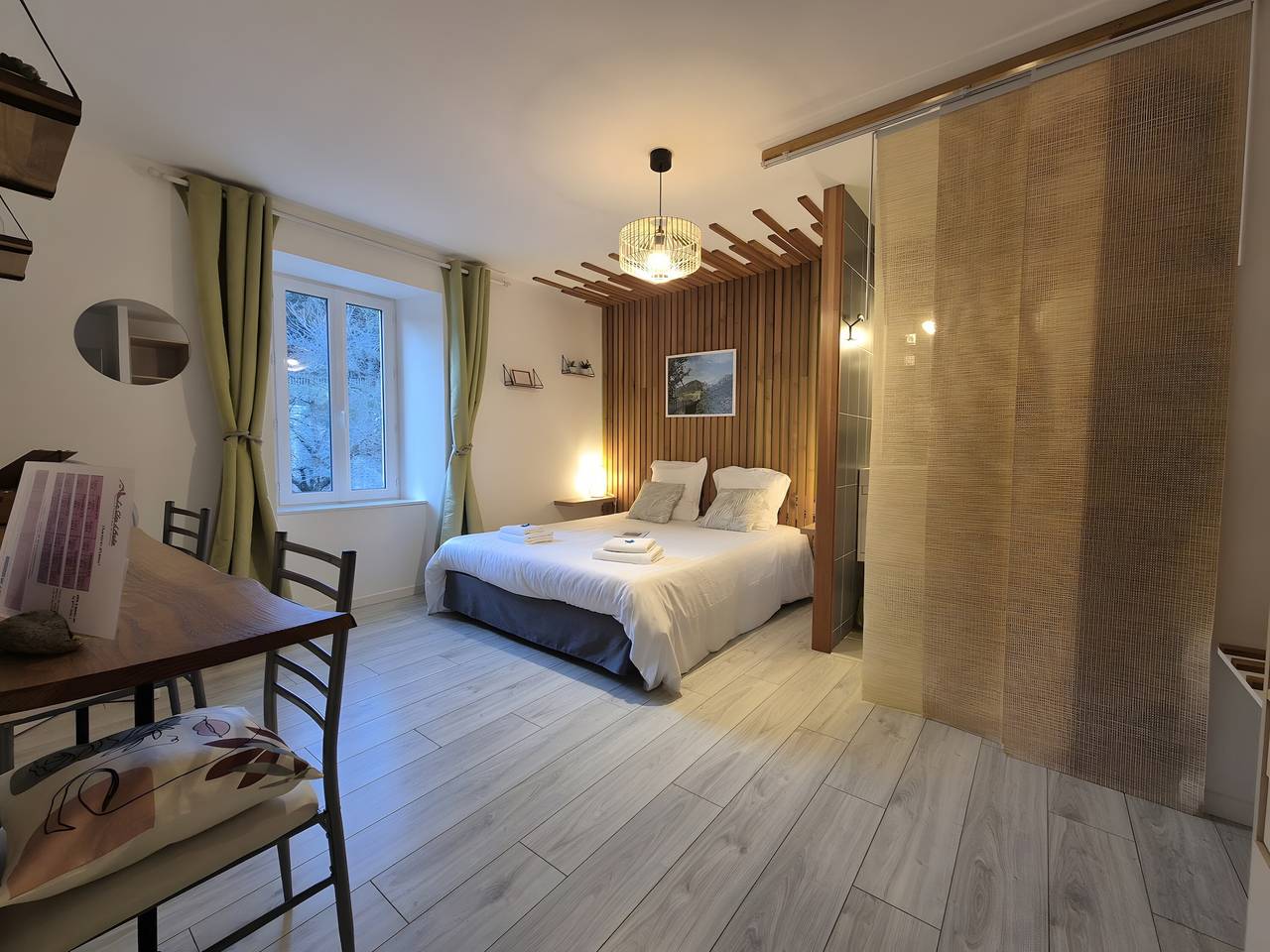 Chambre d’hôtes « La Fougère - Chambre N°5 » avec terrasse, jardin partagés et Wi-Fi in Riols, Région de Béziers