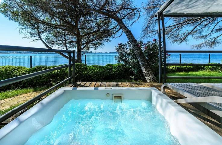 Bungalow für 5 Personen, mit Pool und Garten, kinderfreundlich in Poreč - 2